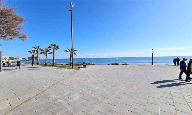 Reventa - Apartamento / piso -
Torrevieja - Playa del Cura