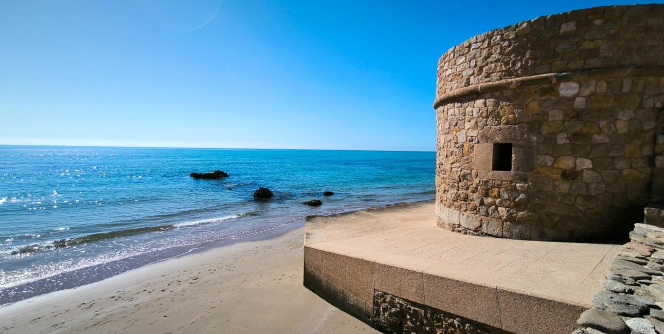 Rynek wtórny - Mieszkanie w bloku -
Torrevieja - La Mata