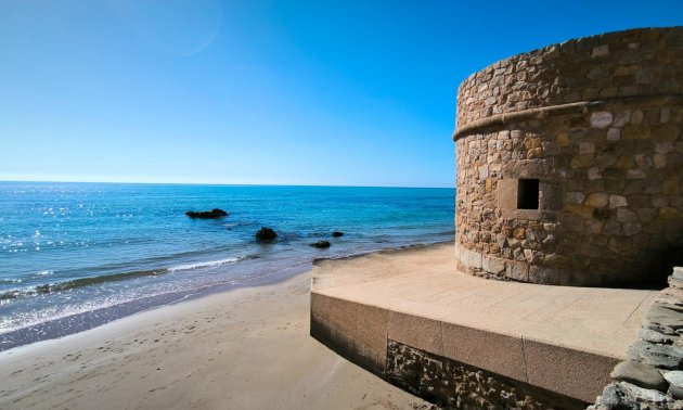 Rynek wtórny - Mieszkanie w bloku -
Torrevieja - La Mata