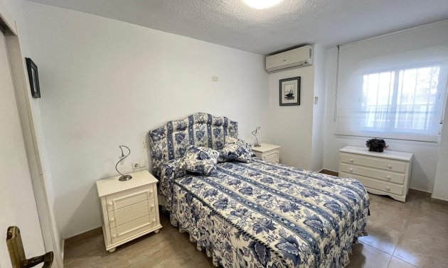 Resale - Apartment / flat -
Torrevieja - La Mata