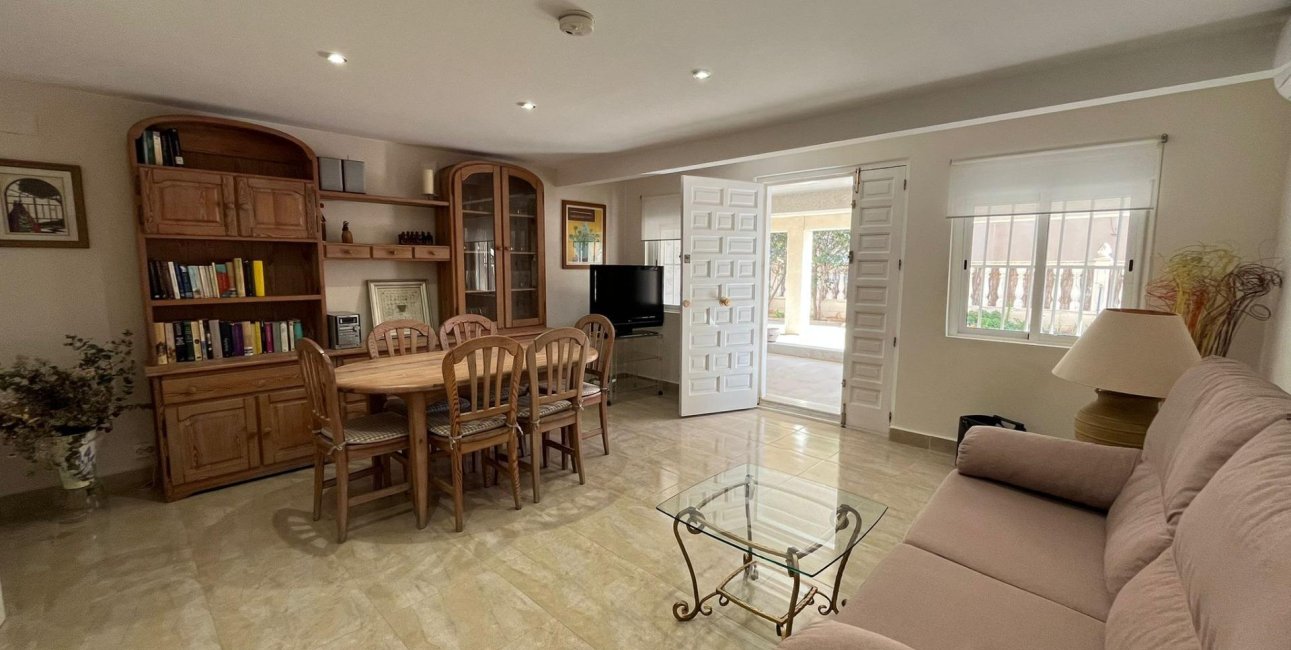 Resale - Apartment / flat -
Torrevieja - La Mata