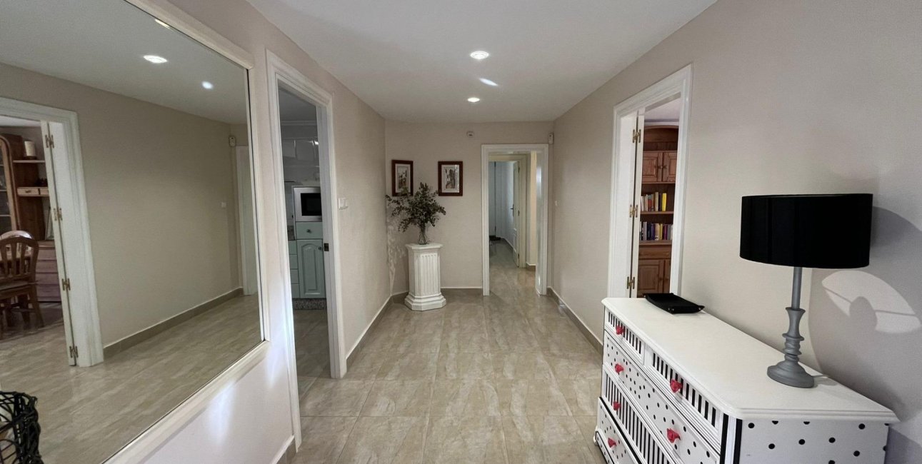 Resale - Apartment / flat -
Torrevieja - La Mata