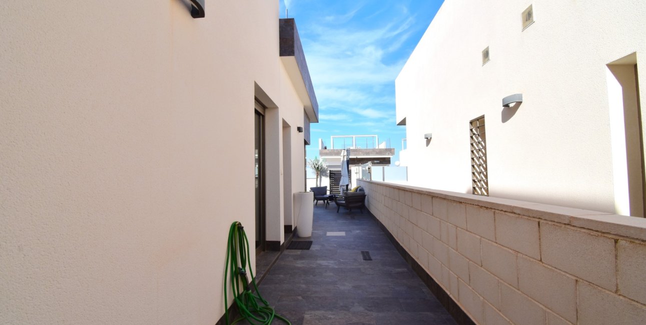 Reventa - Villa -
Orihuela Costa - Villamartin