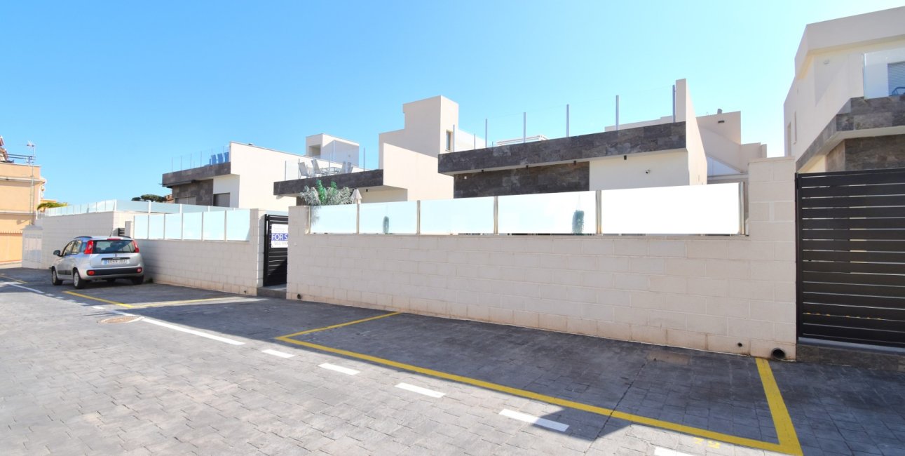 Reventa - Villa -
Orihuela Costa - Villamartin