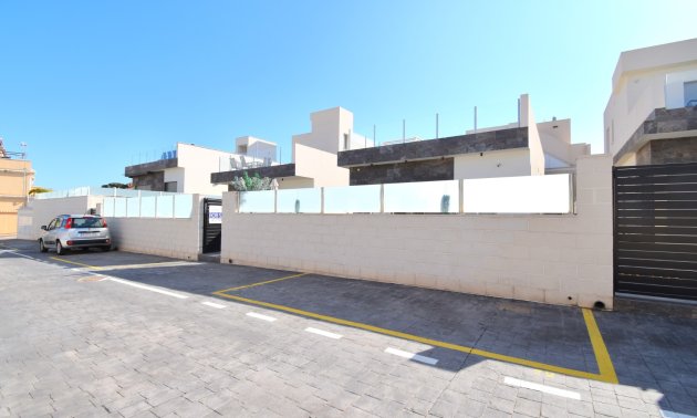 Reventa - Villa -
Orihuela Costa - Villamartin