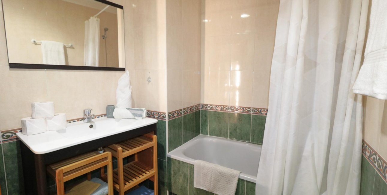 Resale - Apartment / flat -
Torrevieja - Centro