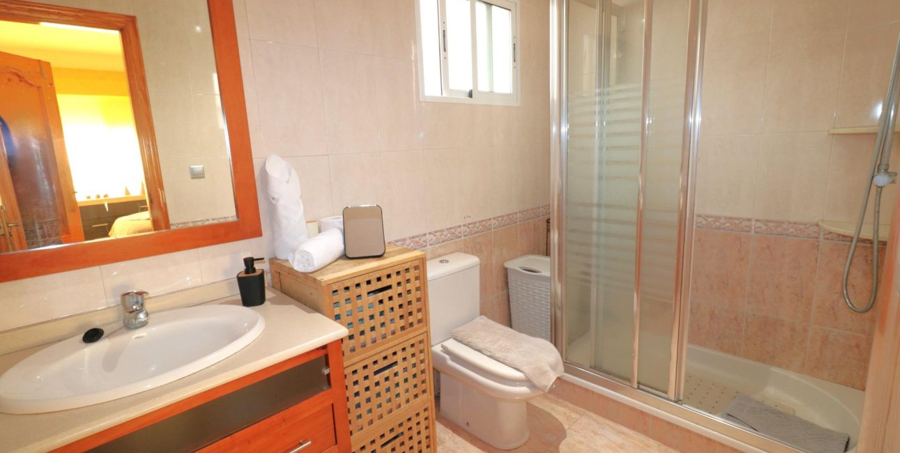 Resale - Apartment / flat -
Torrevieja - Centro