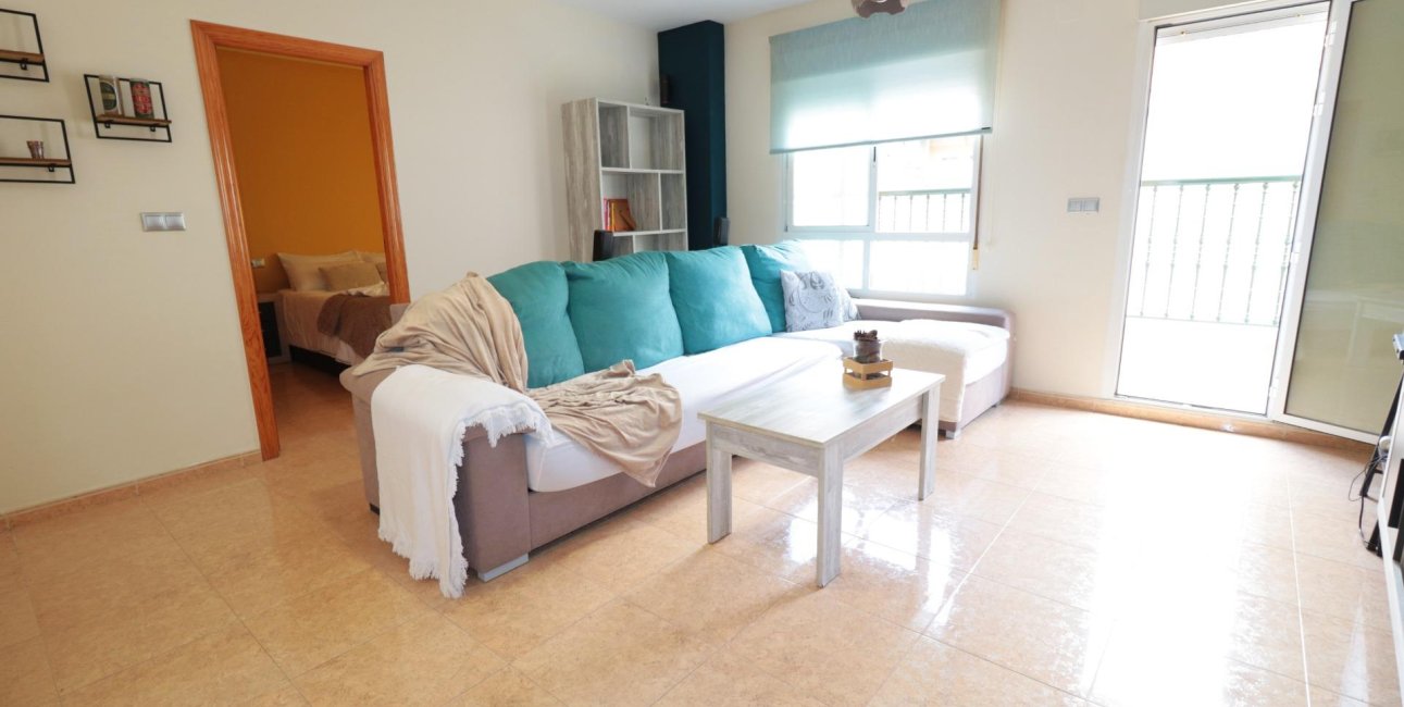 Resale - Apartment / flat -
Torrevieja - Centro