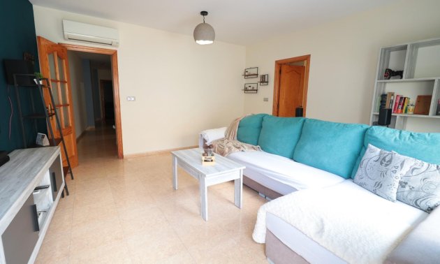 Resale - Apartment / flat -
Torrevieja - Centro