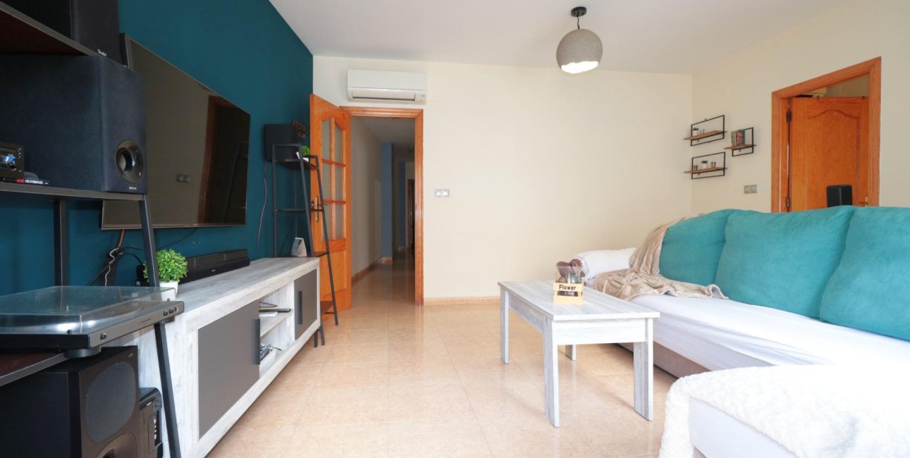 Resale - Apartment / flat -
Torrevieja - Centro