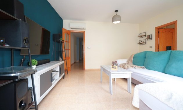 Resale - Apartment / flat -
Torrevieja - Centro