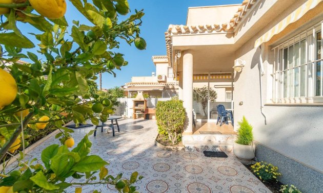 Reventa - Villa -
Orihuela Costa - Playa Flamenca