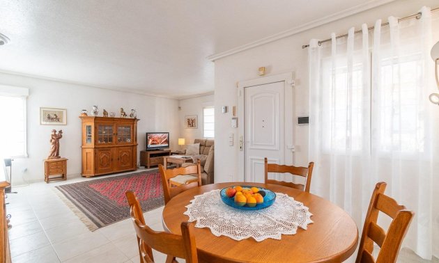 Reventa - Villa -
Orihuela Costa - Playa Flamenca