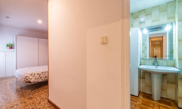 Resale - Apartment / flat -
Torrevieja - Centro