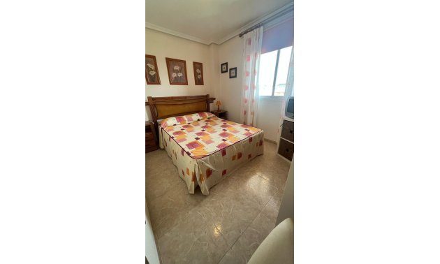 Reventa - Apartamento / piso -
Torrevieja - La Mata