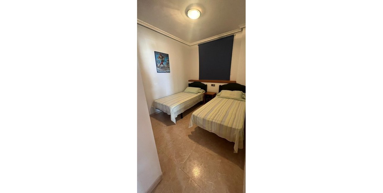 Reventa - Apartamento / piso -
Torrevieja - La Mata