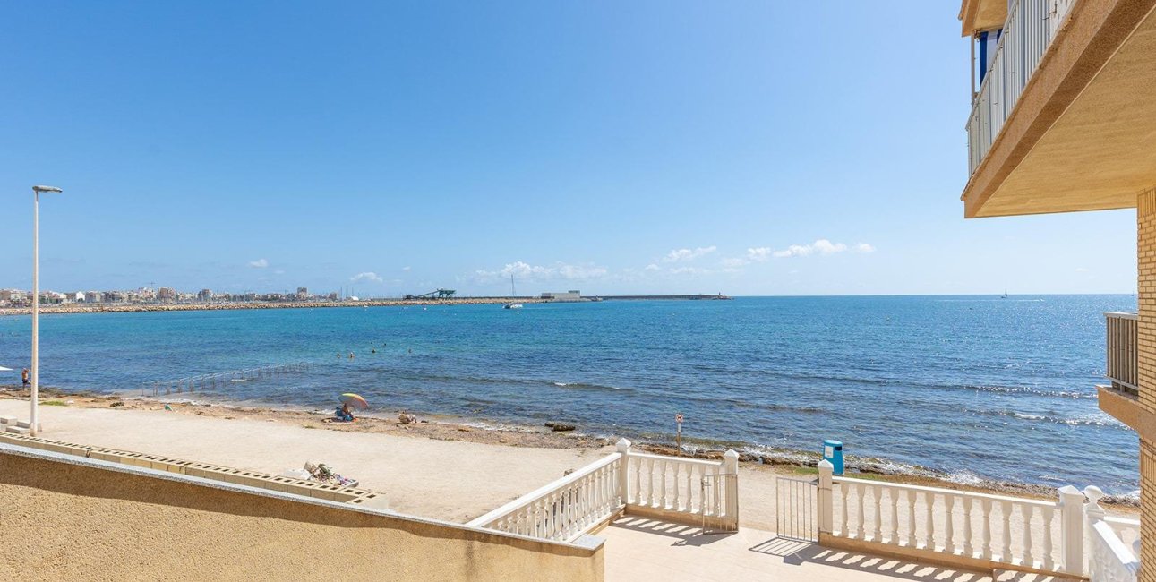 Reventa - Apartamento / piso -
Torrevieja - Playa de los Naufragos