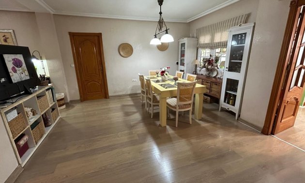 Rynek wtórny - Willa -
Montesinos - Los Montesinos