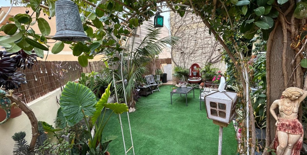 Rynek wtórny - Willa -
Montesinos - Los Montesinos