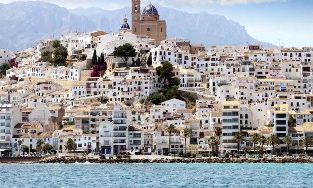 Rynek pierwotny - Willa -
Altea - Sierra de Altea