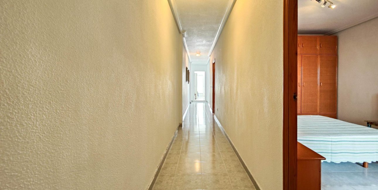 Resale - Penthouse -
Torrevieja - Playa del Cura