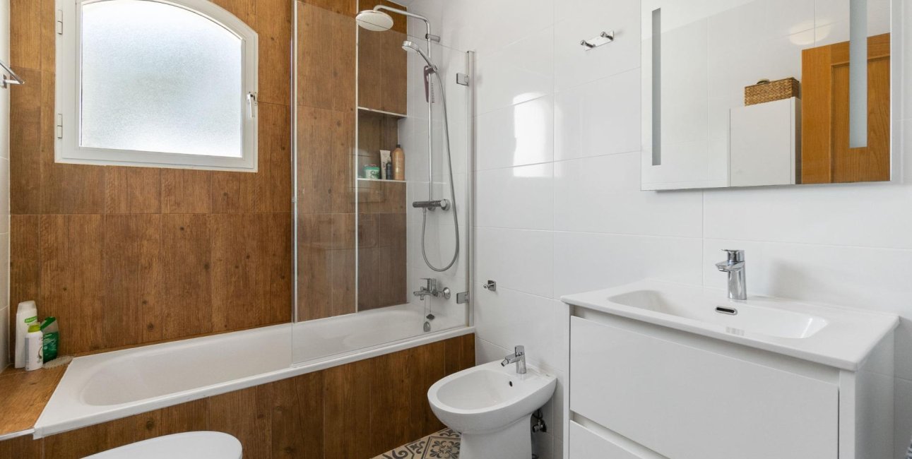 Resale - Townhouse -
Orihuela Costa - Campoamor