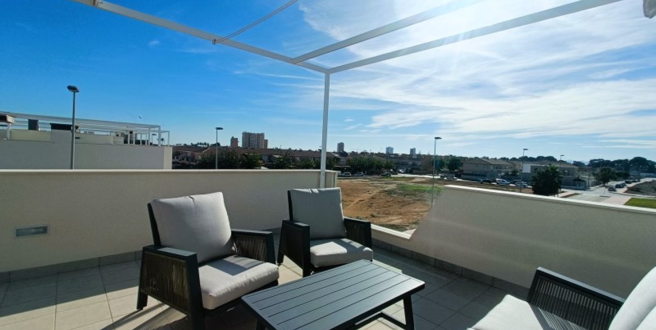 Reventa - Adosado -
Santiago de la Ribera - San Javier