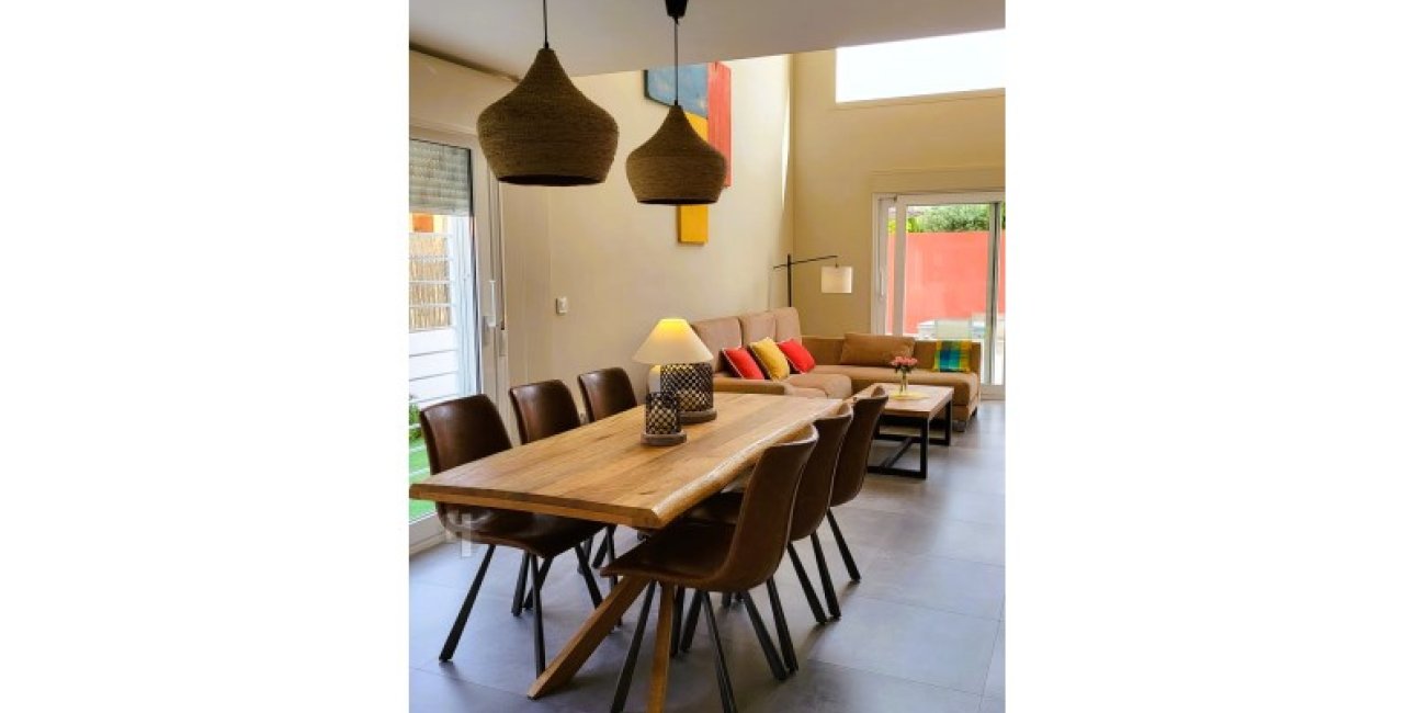 Resale - Villa -
La Manga del Mar Menor - Cartagena