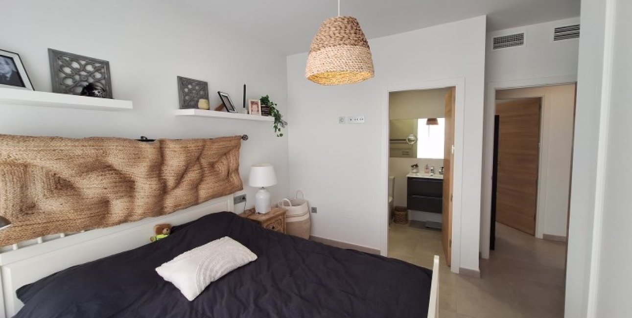 Reventa - Apartamento / piso -
Santiago de la Ribera - San Javier