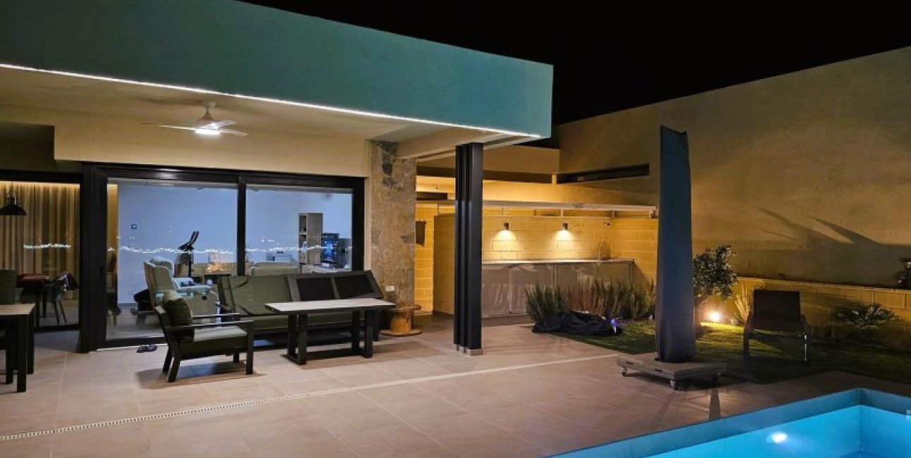 Resale - Villa -
Baños y Mendigo - Murcia