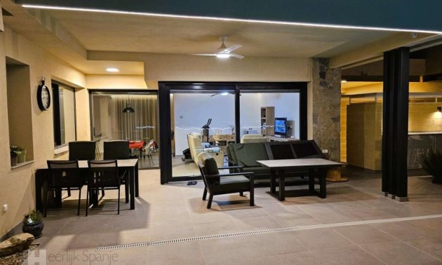 Resale - Villa -
Baños y Mendigo - Murcia