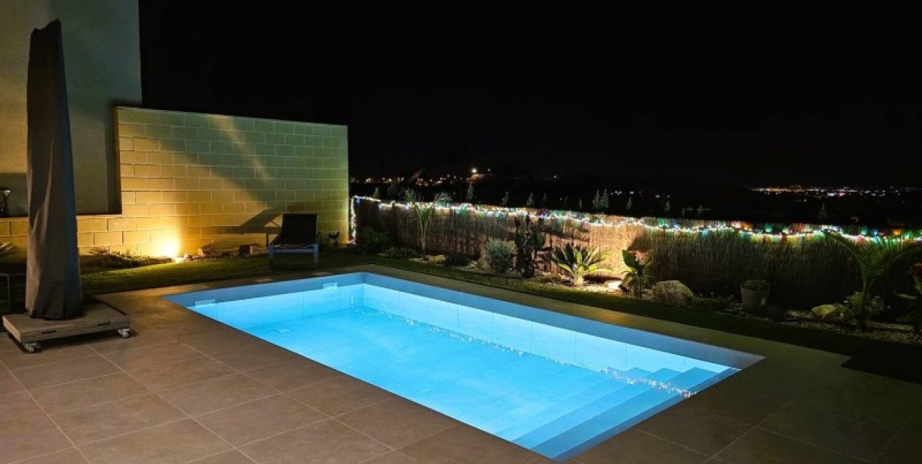 Resale - Villa -
Baños y Mendigo - Murcia