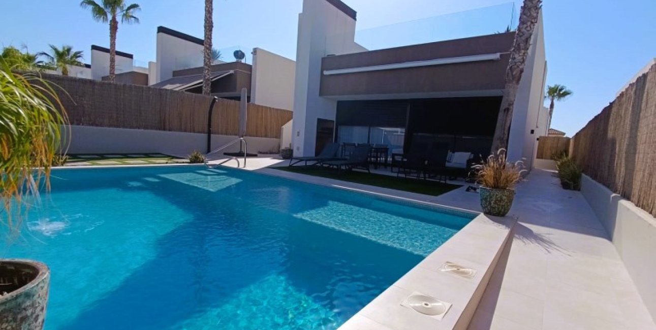 Resale - Villa -
Sucina - Murcia