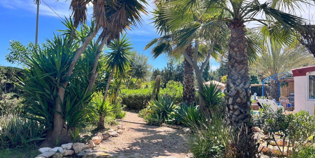 Resale - Country House -
Cartagena