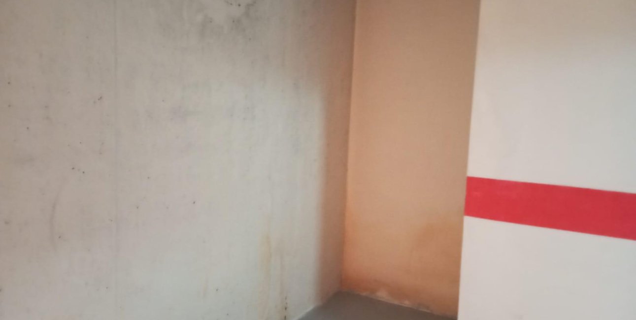 Resale - Garage -
Torrevieja - La Mata