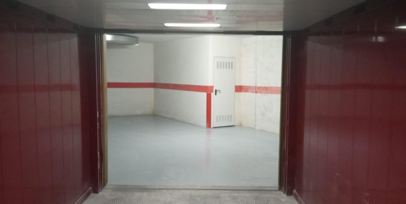 Resale - Garage -
Torrevieja - La Mata