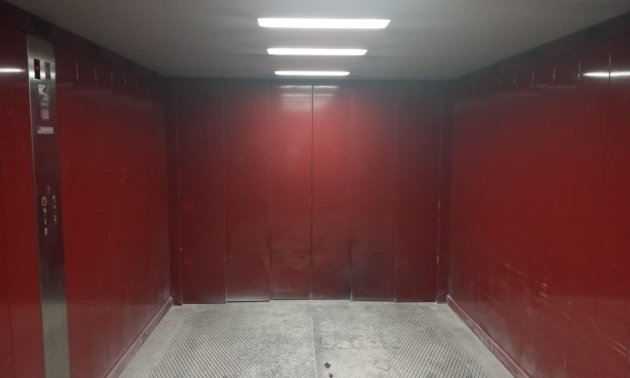 Resale - Garage -
Torrevieja - La Mata