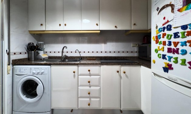 Resale - Apartment / flat -
Torrevieja - La Mata