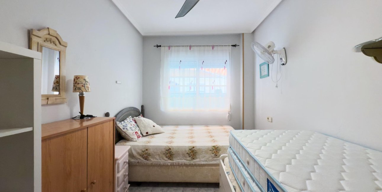 Resale - Apartment / flat -
Torrevieja - La Mata