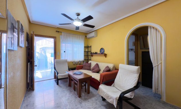 Resale - Apartment / flat -
Torrevieja - La Mata