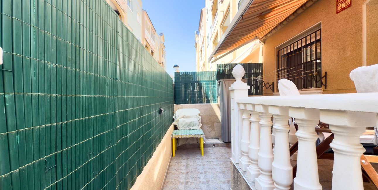 Resale - Apartment / flat -
Torrevieja - La Mata