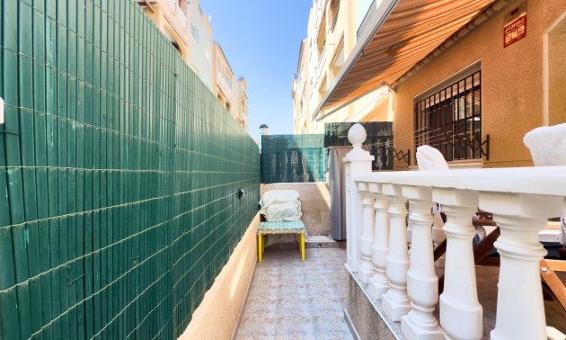 Resale - Apartment / flat -
Torrevieja - La Mata