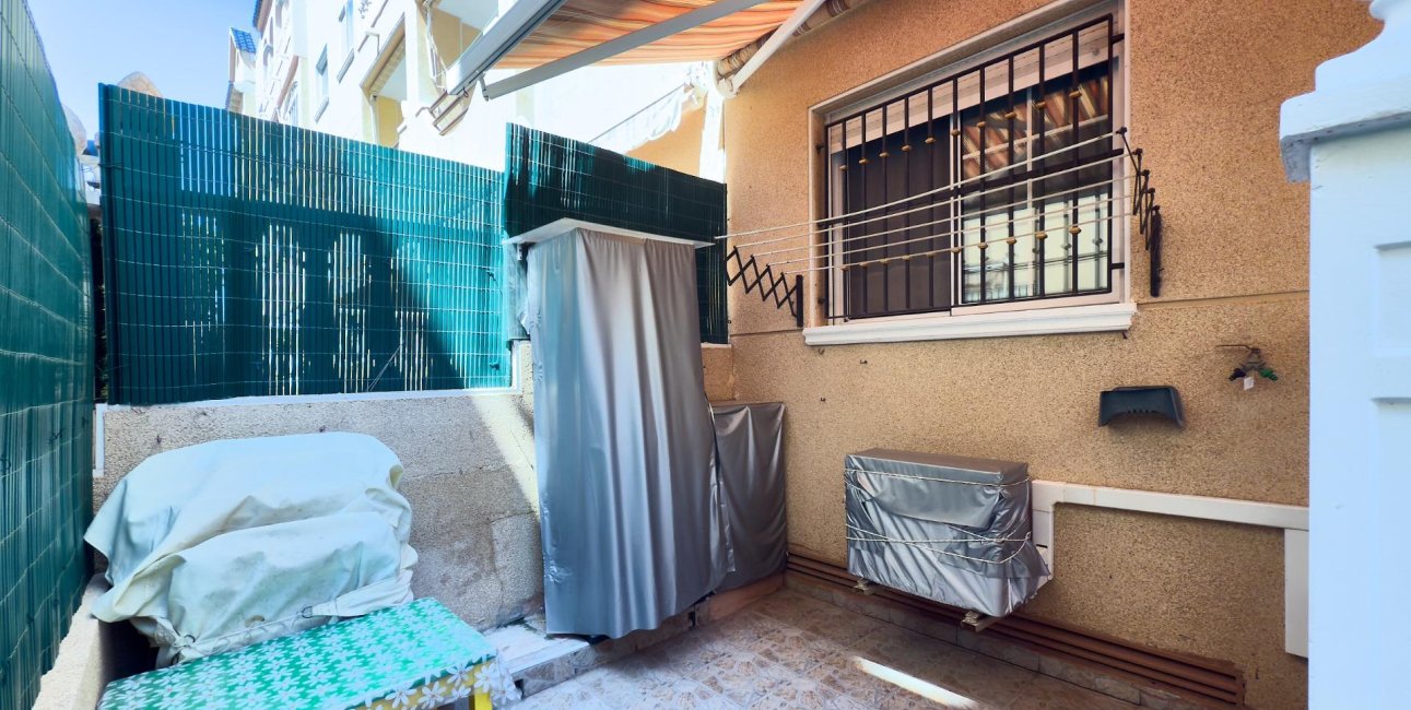 Resale - Apartment / flat -
Torrevieja - La Mata