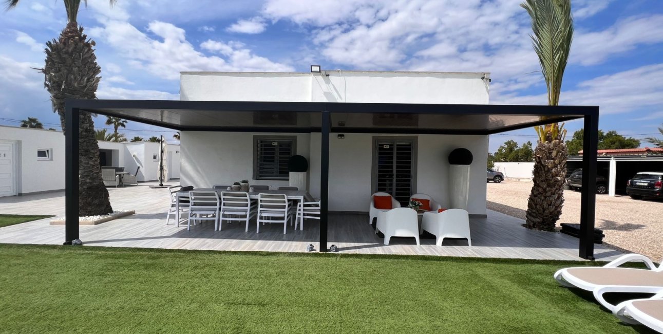 Resale - Country House -
Alicante - La Marina