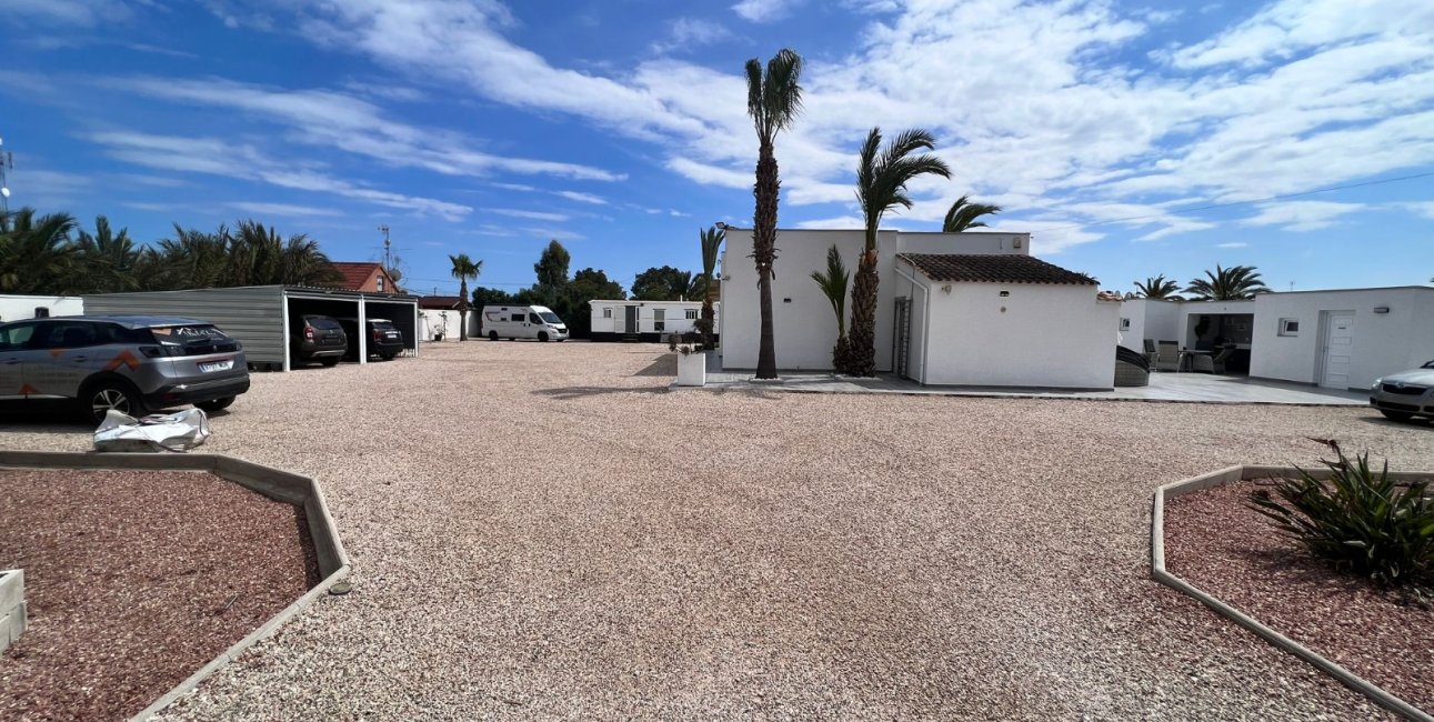 Resale - Country House -
Alicante - La Marina