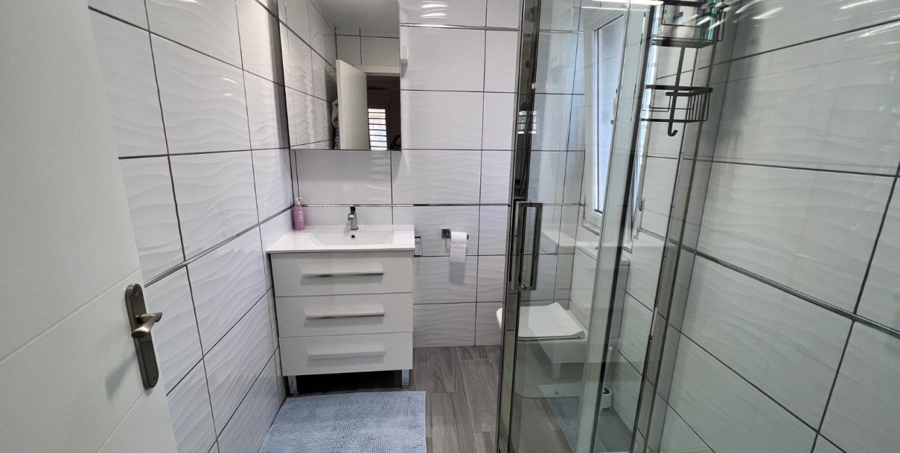 Resale - Country House -
Alicante - La Marina