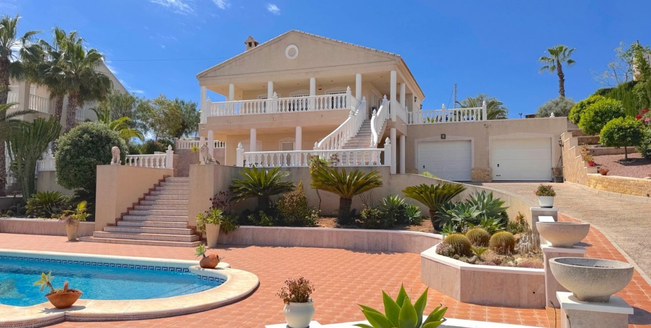 Resale - Villa -
Algorfa - Lomas de La Juliana