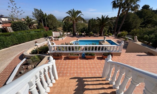 Resale - Villa -
Algorfa - Lomas de La Juliana