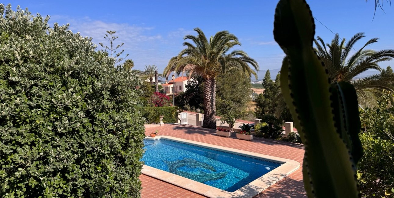 Resale - Villa -
Algorfa - Lomas de La Juliana