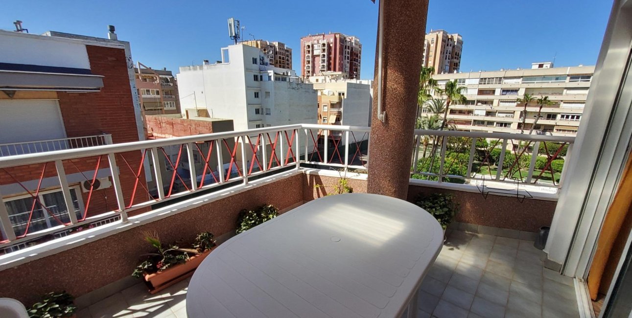 Rynek wtórny - Penthouse -
Torrevieja - Playa de los Locos